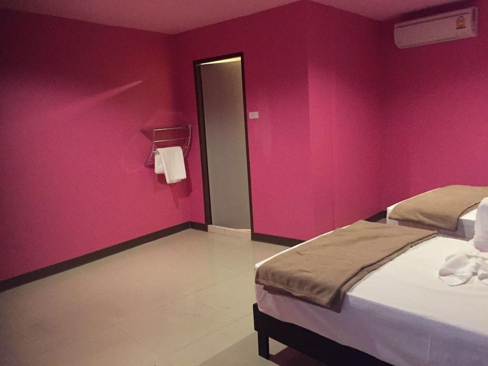 Uno Inn Bangkok Luaran gambar