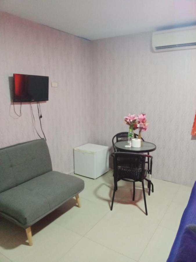 Uno Inn Bangkok Luaran gambar