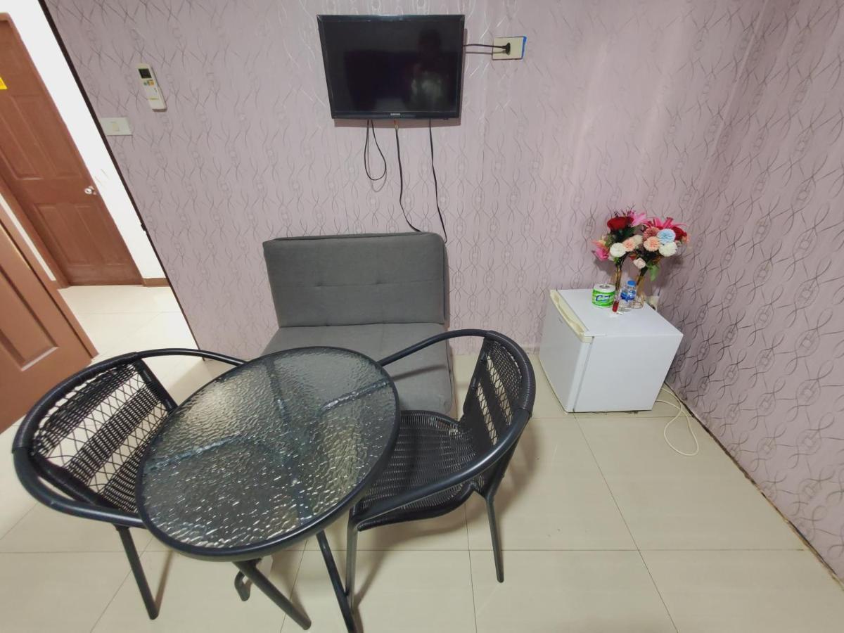 Uno Inn Bangkok Luaran gambar